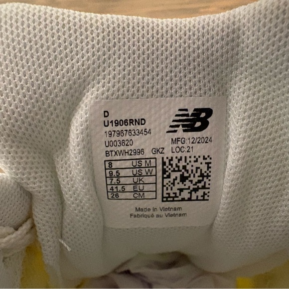 Men’s New Balance Yellow/Green 1906r Sneakers - Picture 3 of 5